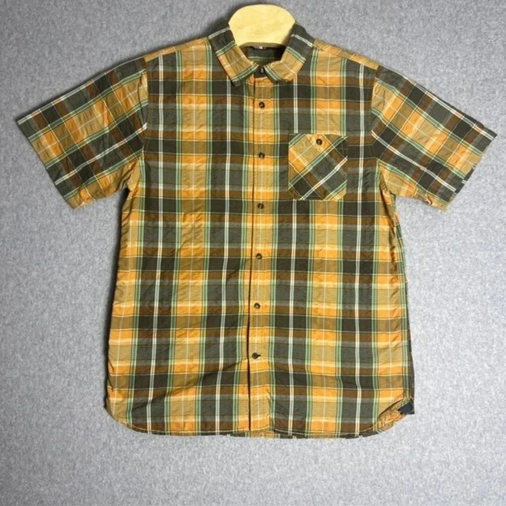 The North Face Men's Plaid Button Up‎ Short Sleeve Shirt with Pocket Size Large